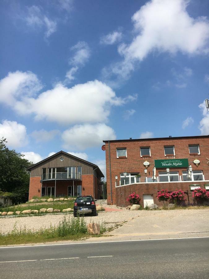 Hotel Landgasthof Waabs Mühle Exterior foto